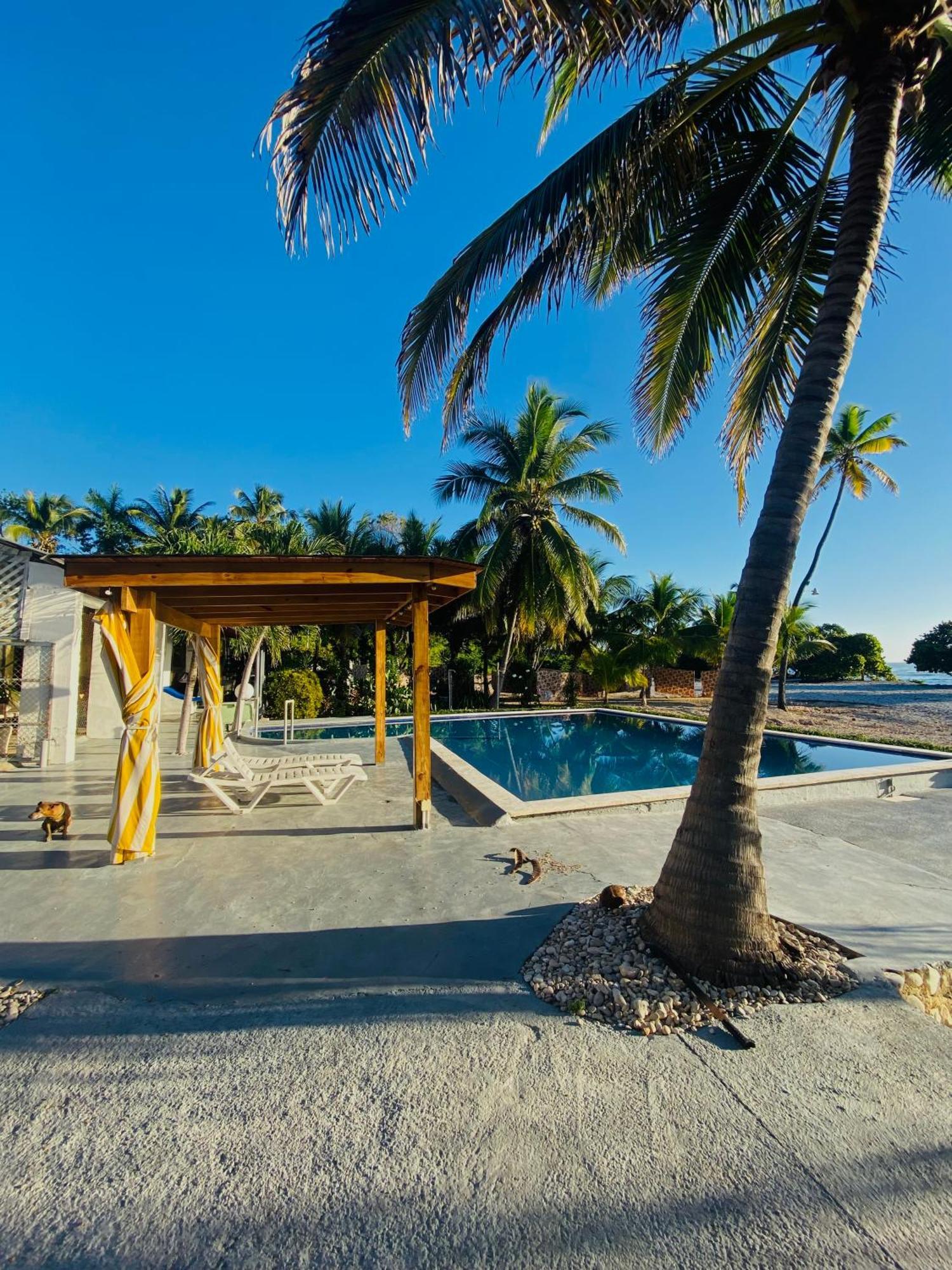 Hotel Al Mare Barahona Екстер'єр фото