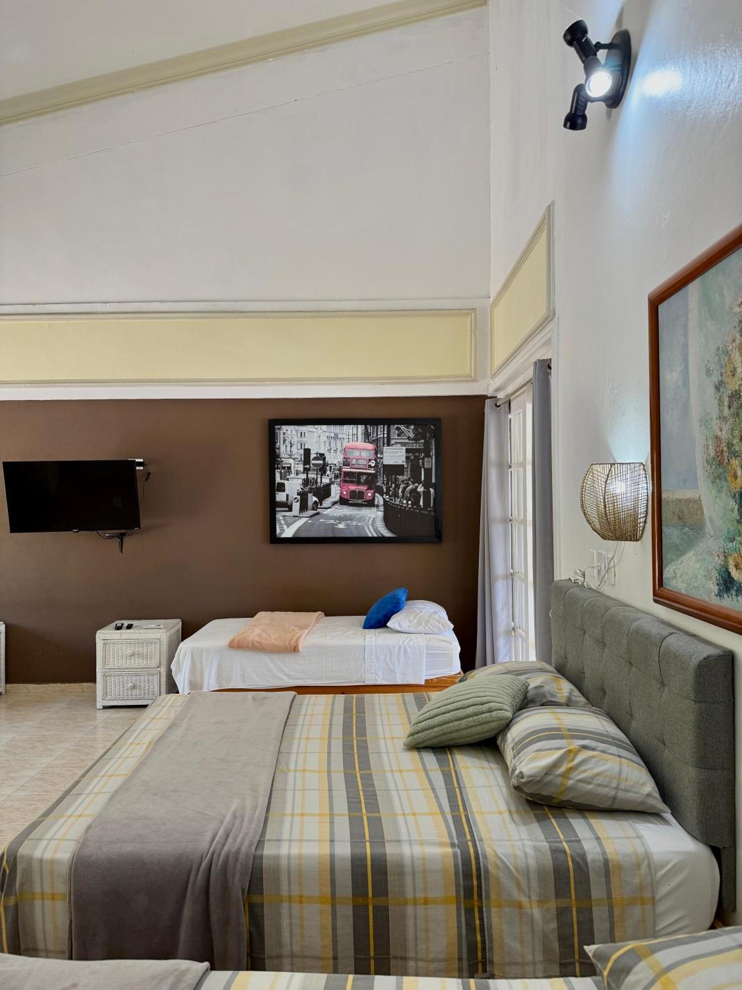 Hotel Al Mare Barahona Екстер'єр фото