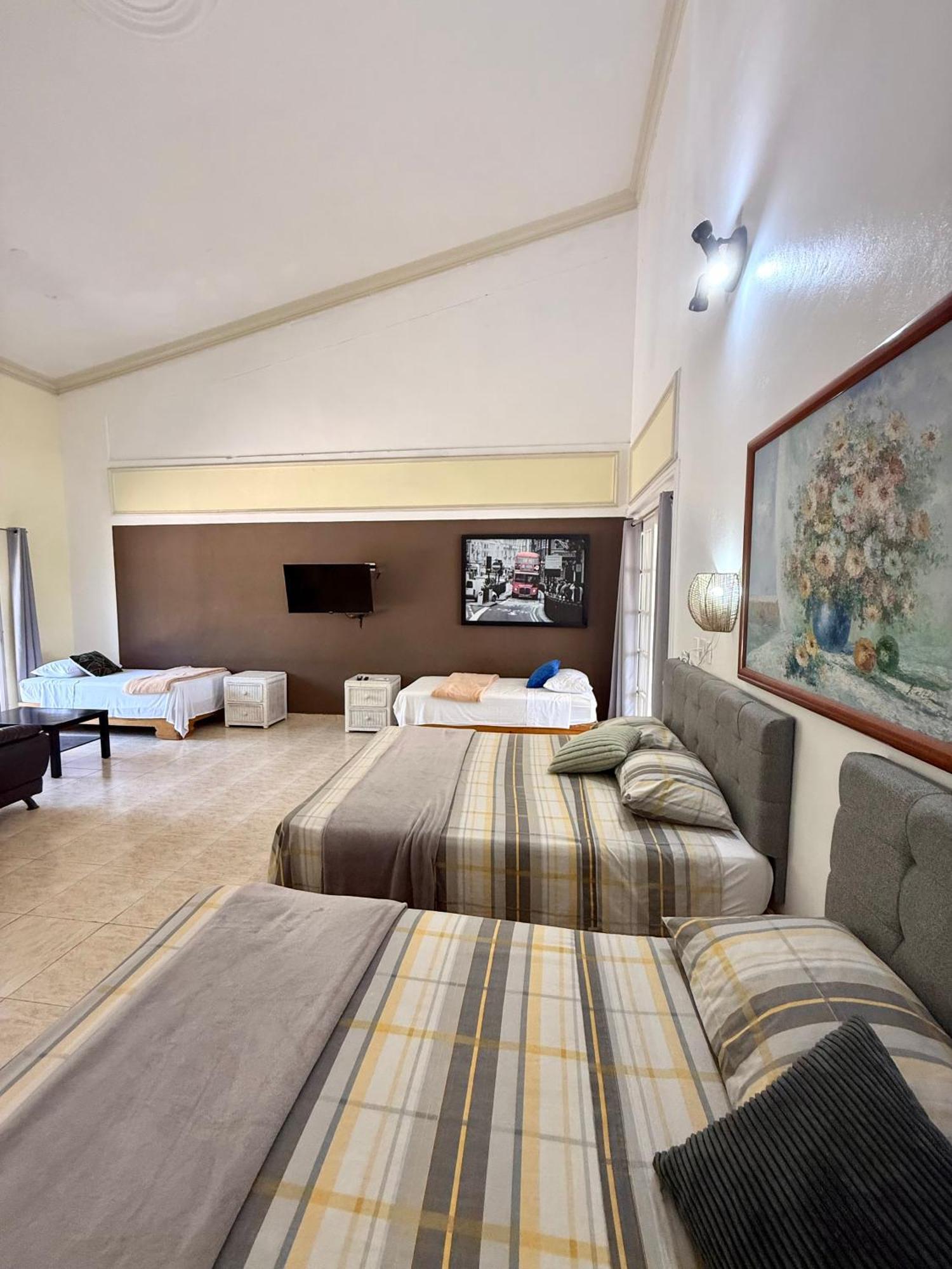 Hotel Al Mare Barahona Екстер'єр фото
