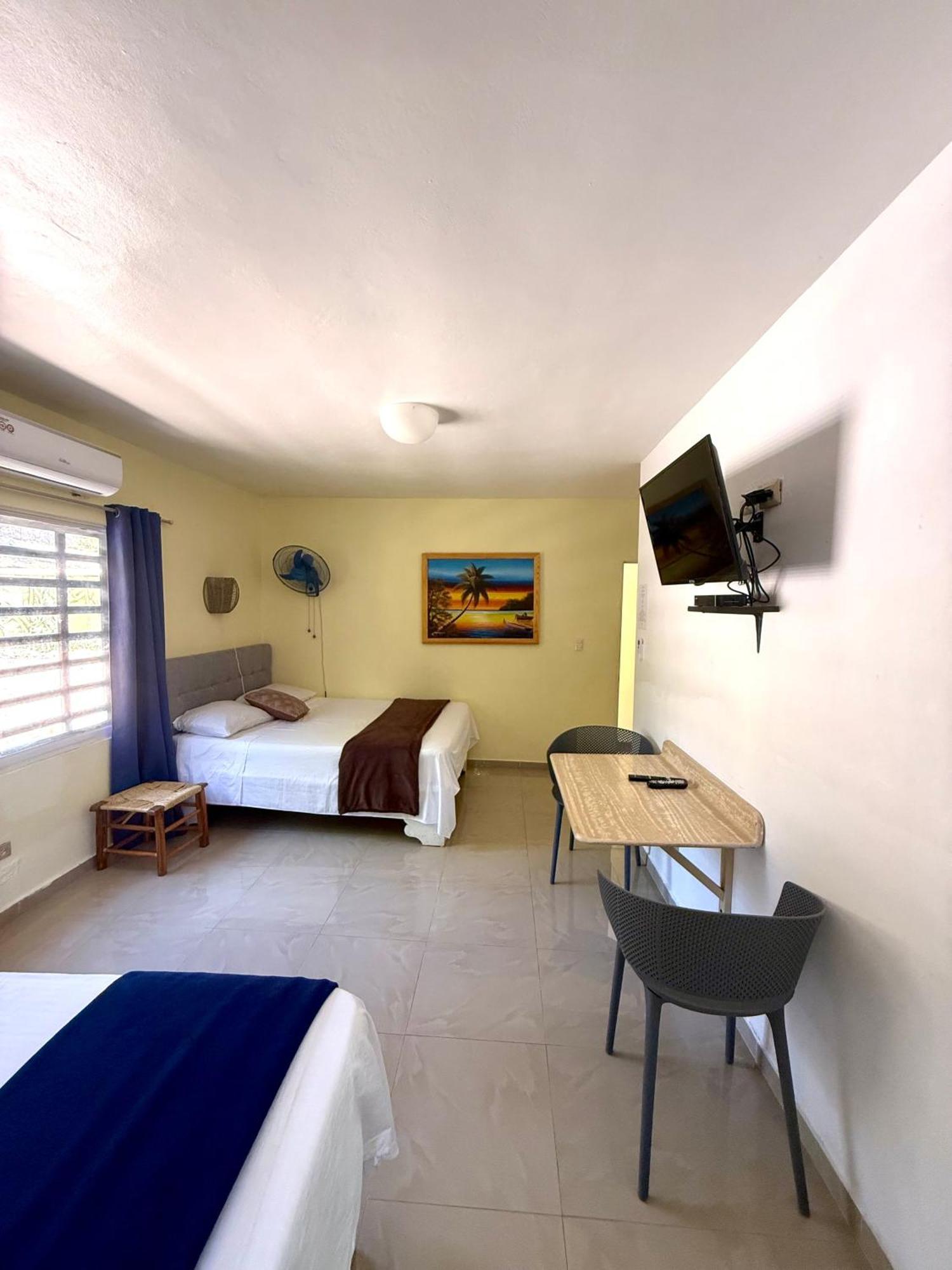 Hotel Al Mare Barahona Екстер'єр фото