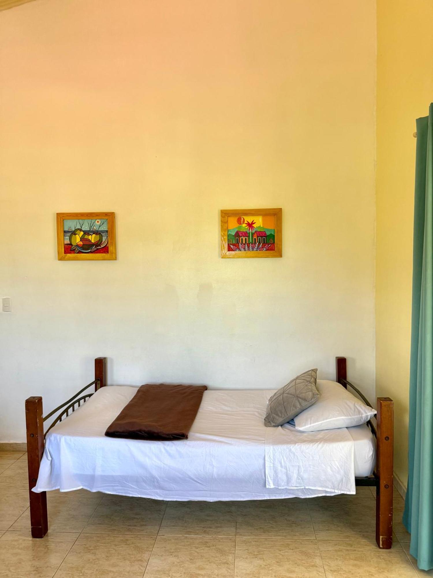 Hotel Al Mare Barahona Екстер'єр фото