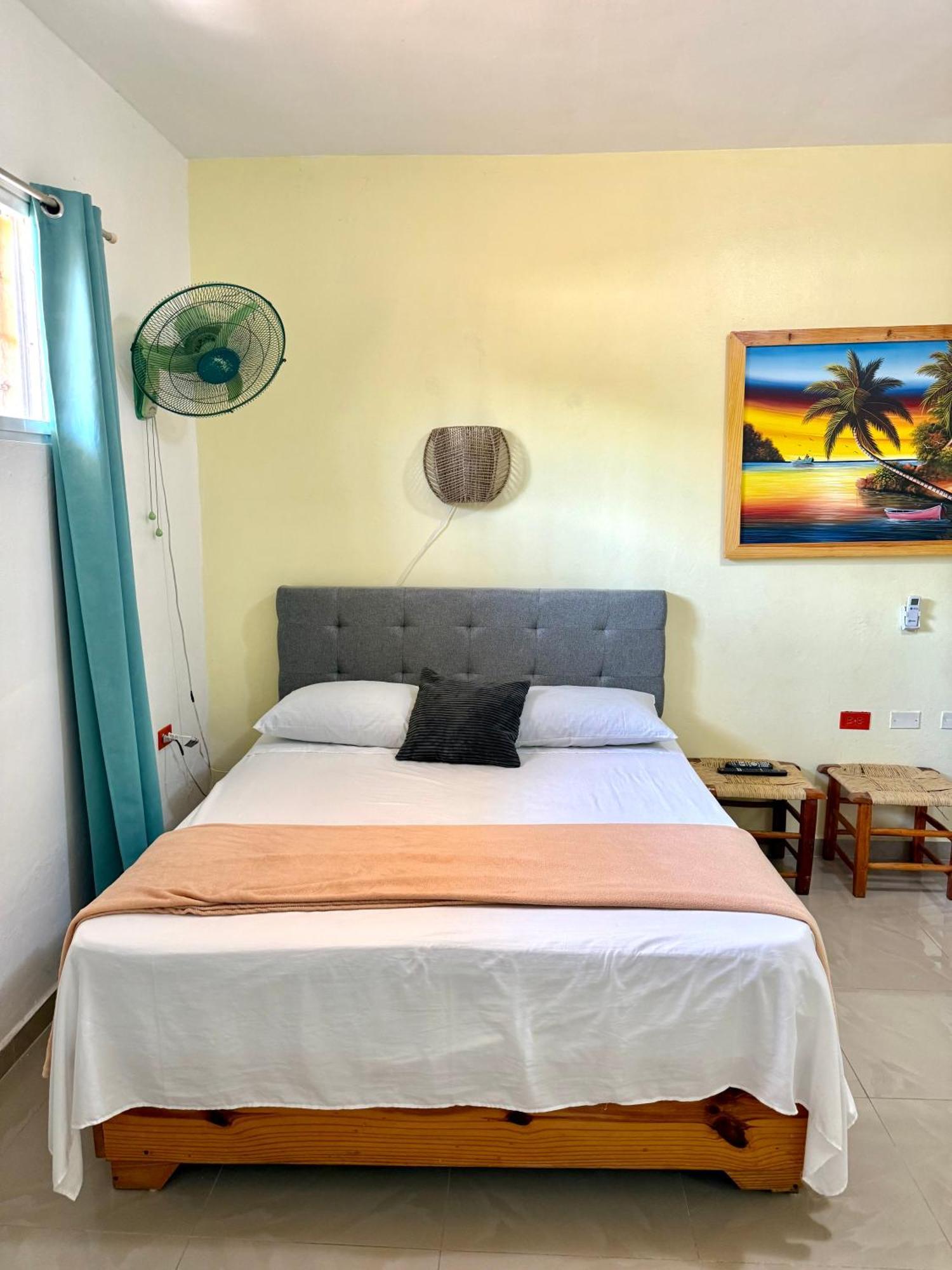 Hotel Al Mare Barahona Екстер'єр фото